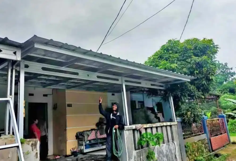 Kanopi baja ringan dan garasi