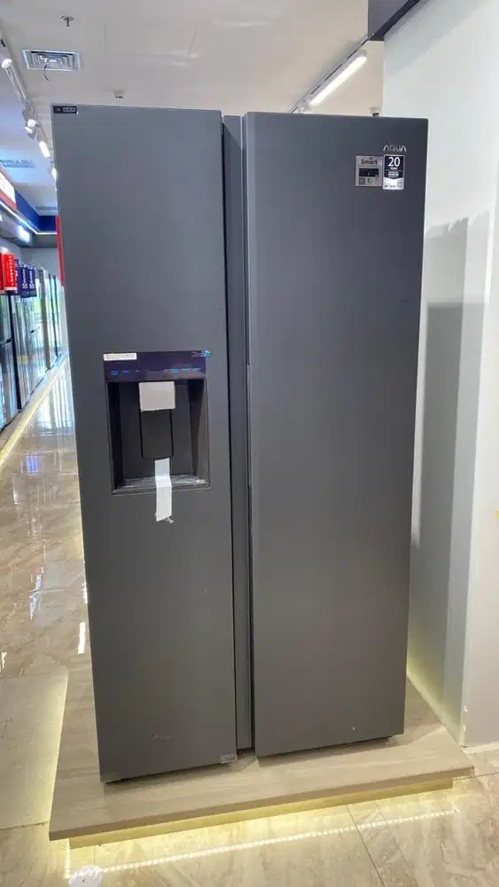 Lemari ES brand AQUA