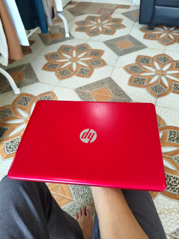 Dijual cepat laptop HP - 14-bs014TU