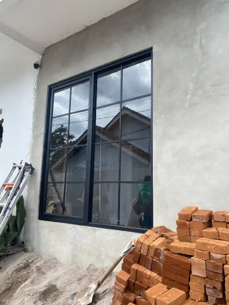 Kusen aluminium pintu aluminium partisi aluminium kaca