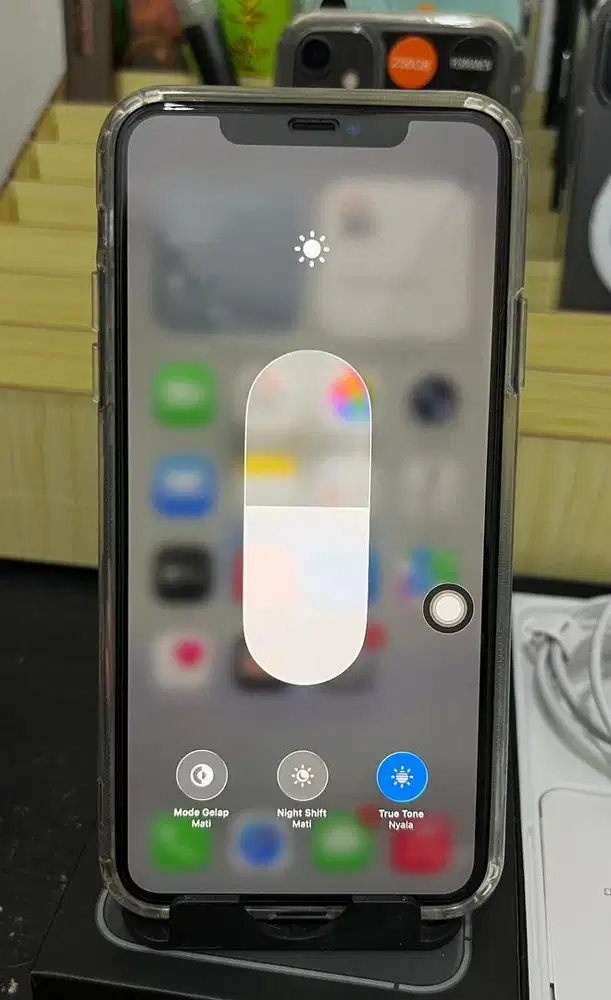 BEACUKAI iphone 11 pro max 256gb (second bergaransi)