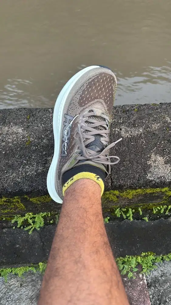 Hoka mach 6 wide size 44