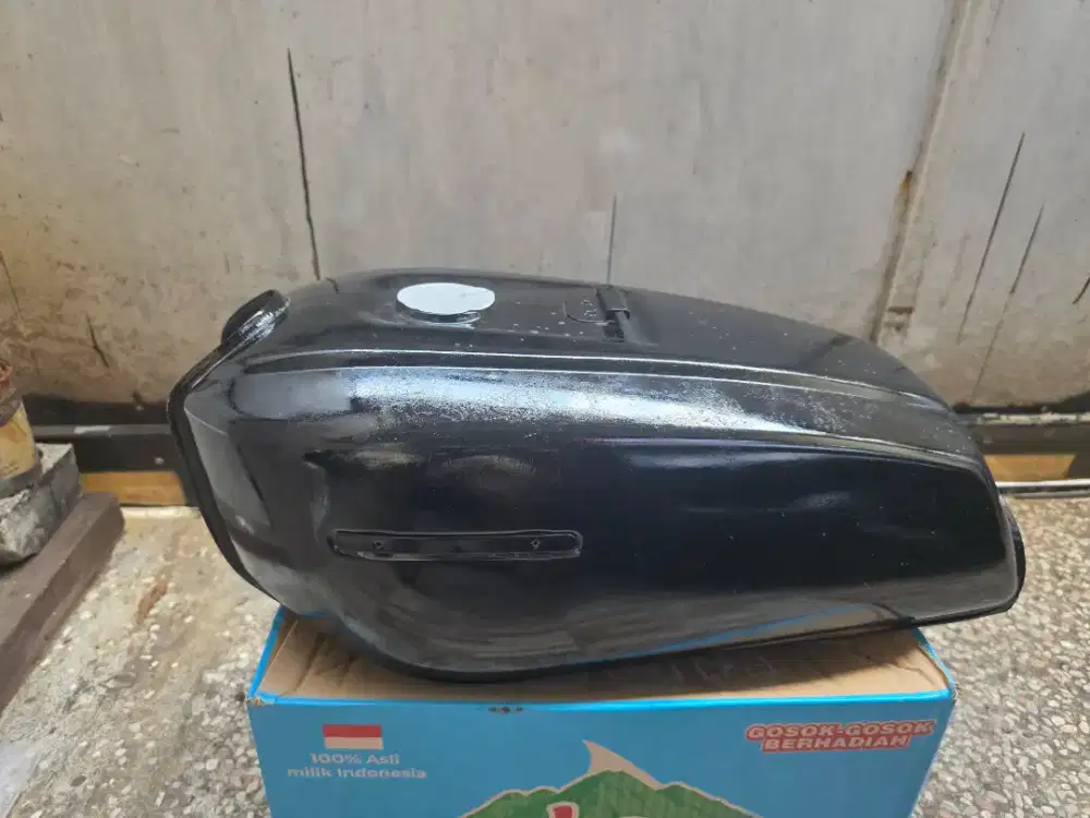 Tangki Motor GL 100