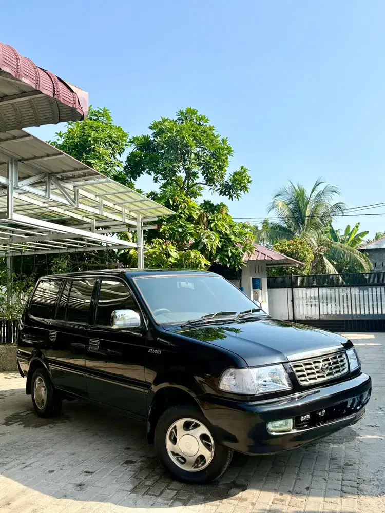 Toyota KIJANG LGX 2.0 EFI 2002