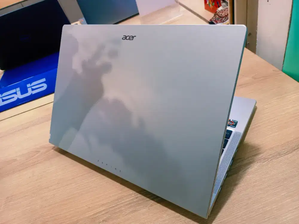 ACER LITE 14 RAYZEN 3