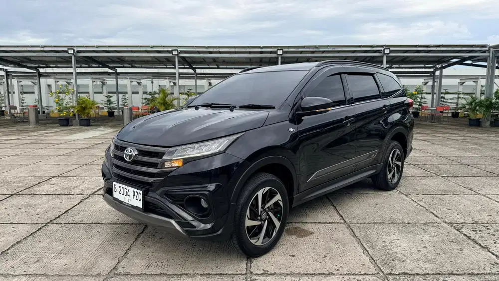 TOYOTA RUSH GR 1.5 SPORT AT 2022/2023 RUSH TRD
