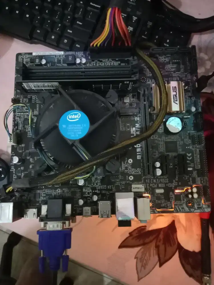 Mainboard Asus B150M-A/M2 + processor i5 7500