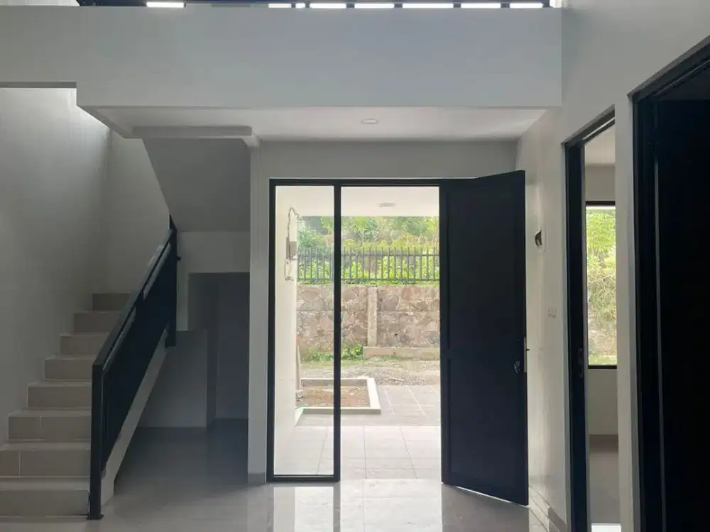 Dijual Rumah Bagus Siap Huni Minimalis Lokasi di Setiabudi Regency Dekat dengan UPI Bandung