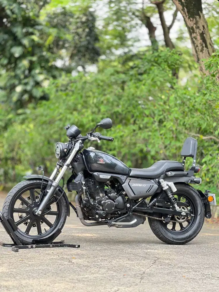 BENELLI MOTOBI 200 EVO BLACK 2025 KM 3K PAJAK HIDUP SIAP RIDING