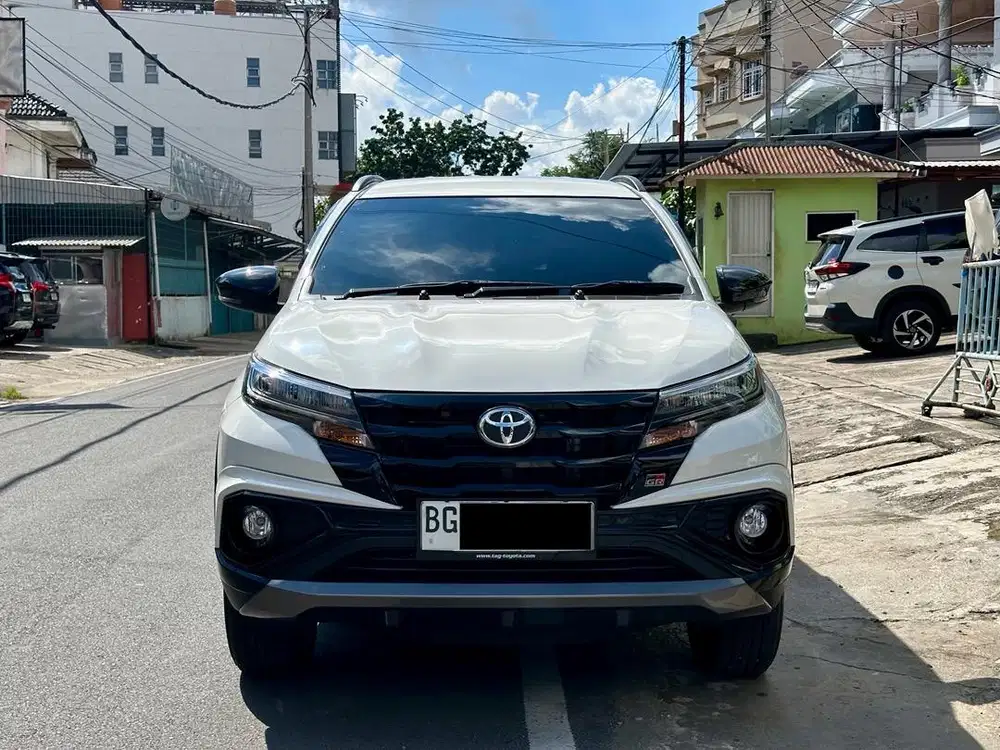 [KM 400 perak] Toyota Rush GR Sport A/T 2025 / 2024 Matic mobil baru