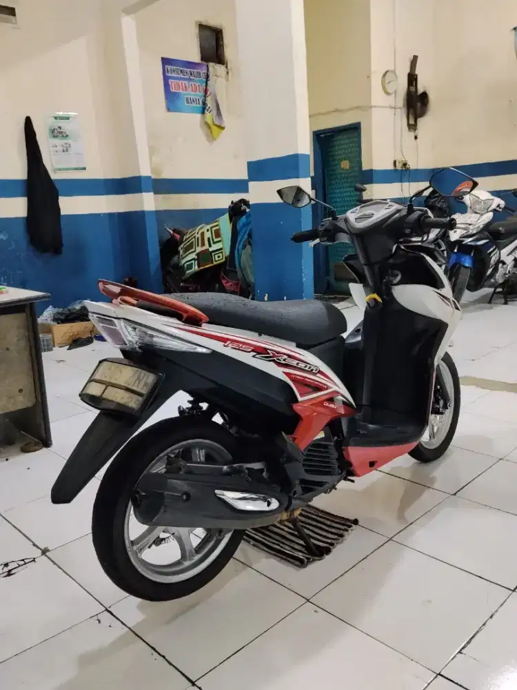DIJUAL YAMAHA XEON KARBU 2012 MULUS