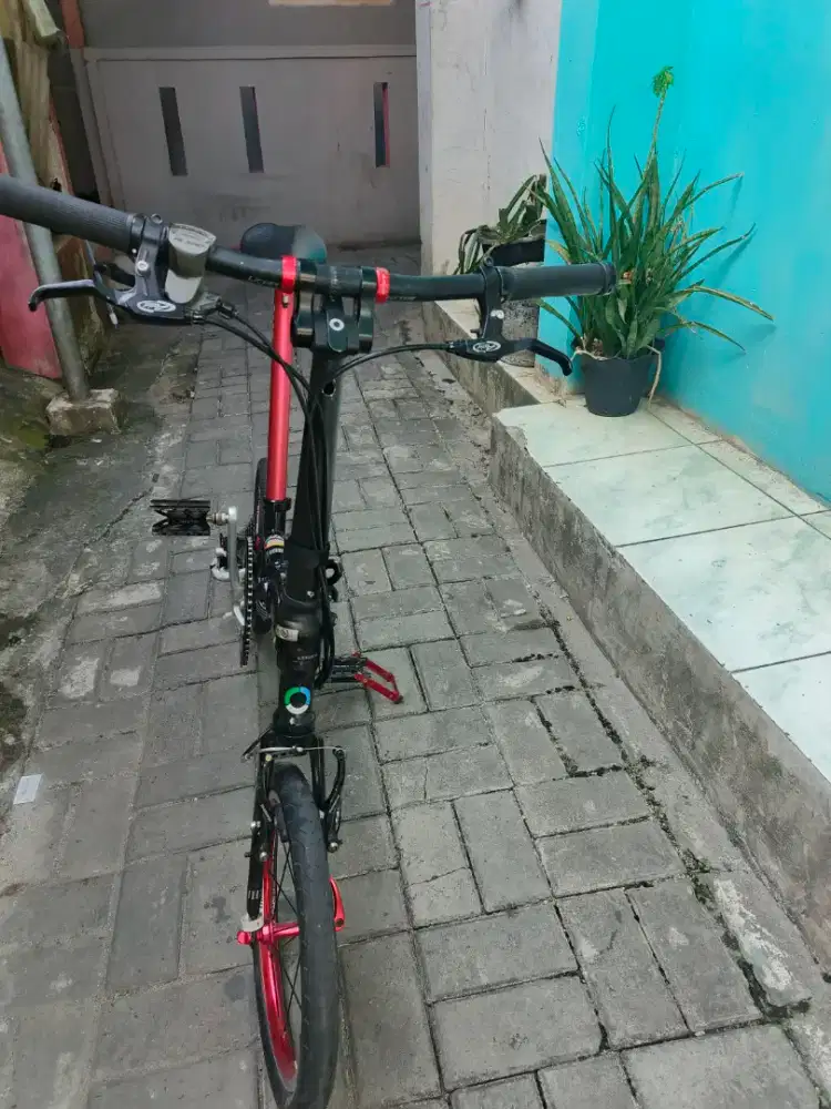 Sepeda lipat fnhon gust 16