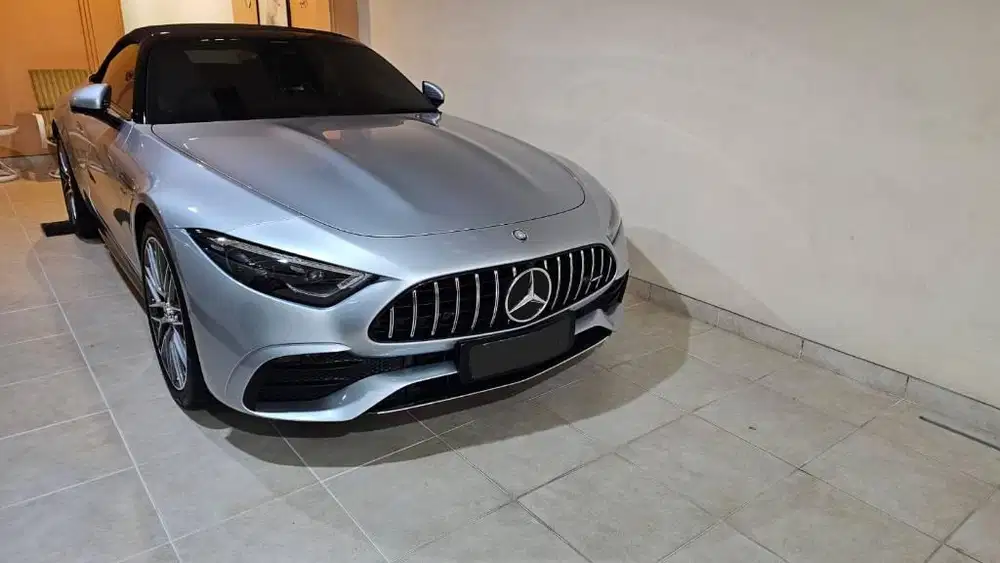 Mercedes Benz SL 43 AMG km 400 like new