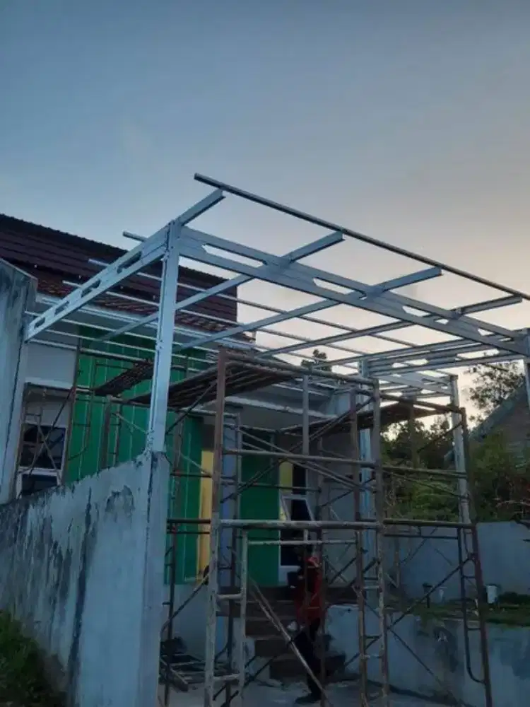 PEMASANGAN PLAFON PVC GYPSUM DAN KAP BAJA RINGAN