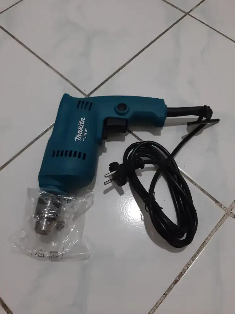 Terjangkau Makita mesin bor _ M0600B