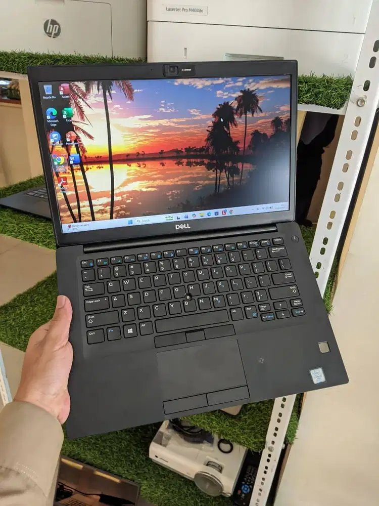 Laptop Dell Latitude 7490 i7 Gen 8 RAM 16GB – Fullset + Bonus Siap Gas