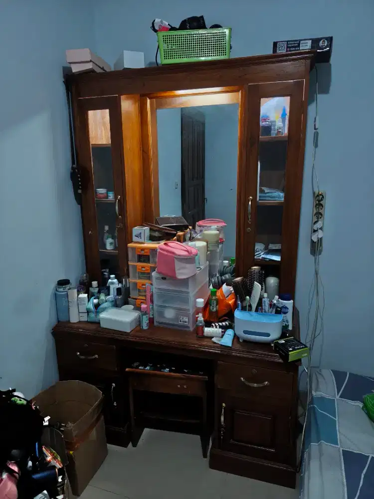 Ranjang susun plus laci ditangga & di bawah ranjang & meja rias jati