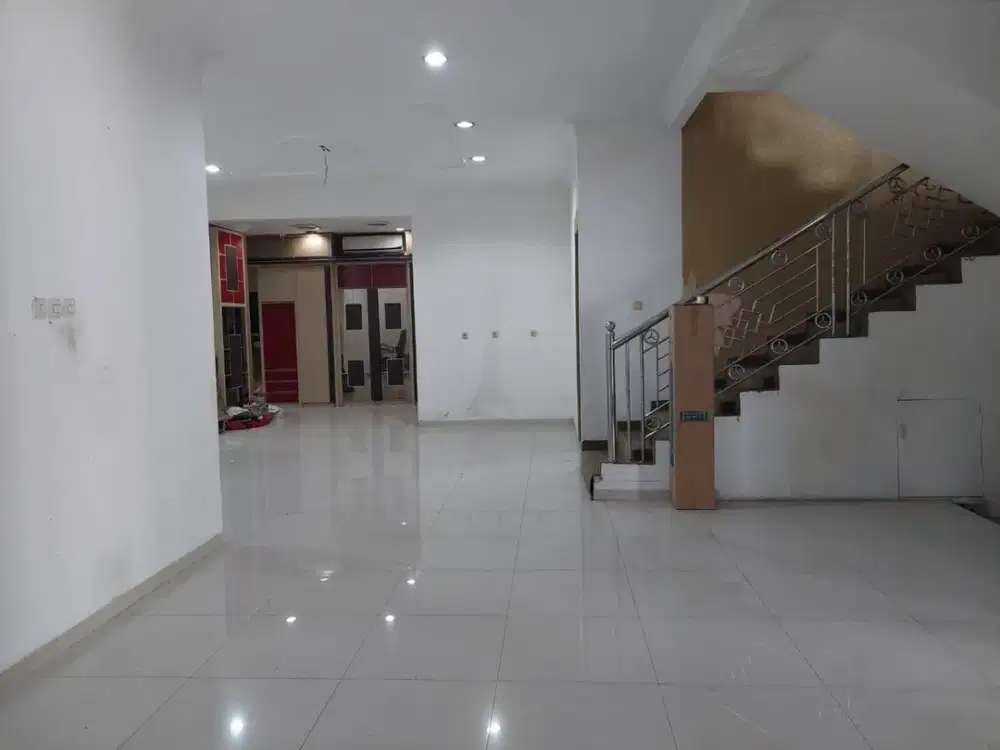 Dijual Rumah Usaha di Sauap Pelajar Pejuang Turangga Bandung