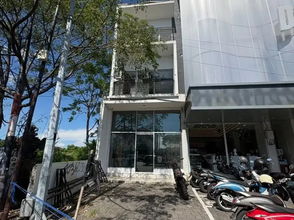Ruko Strategis 3 Lantai Dijual, di Area Premium Sunset Road, Kuta