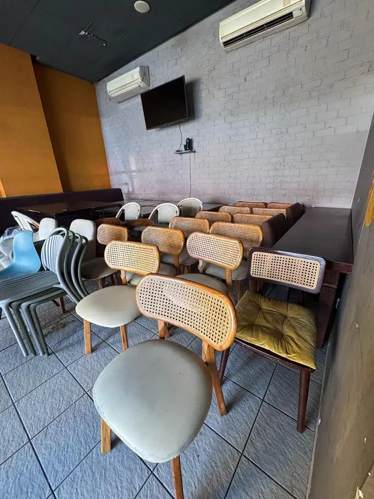 Kursi dan Meja Ex Resto