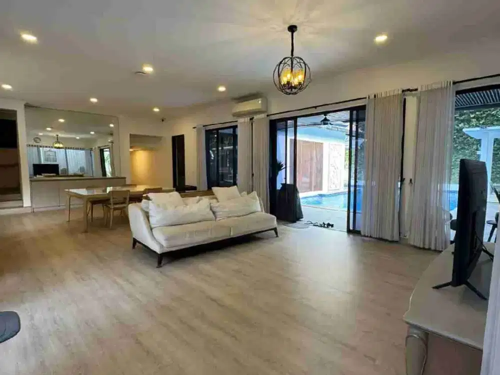 Rumah Mewah Furnished Cantik De Park BSD