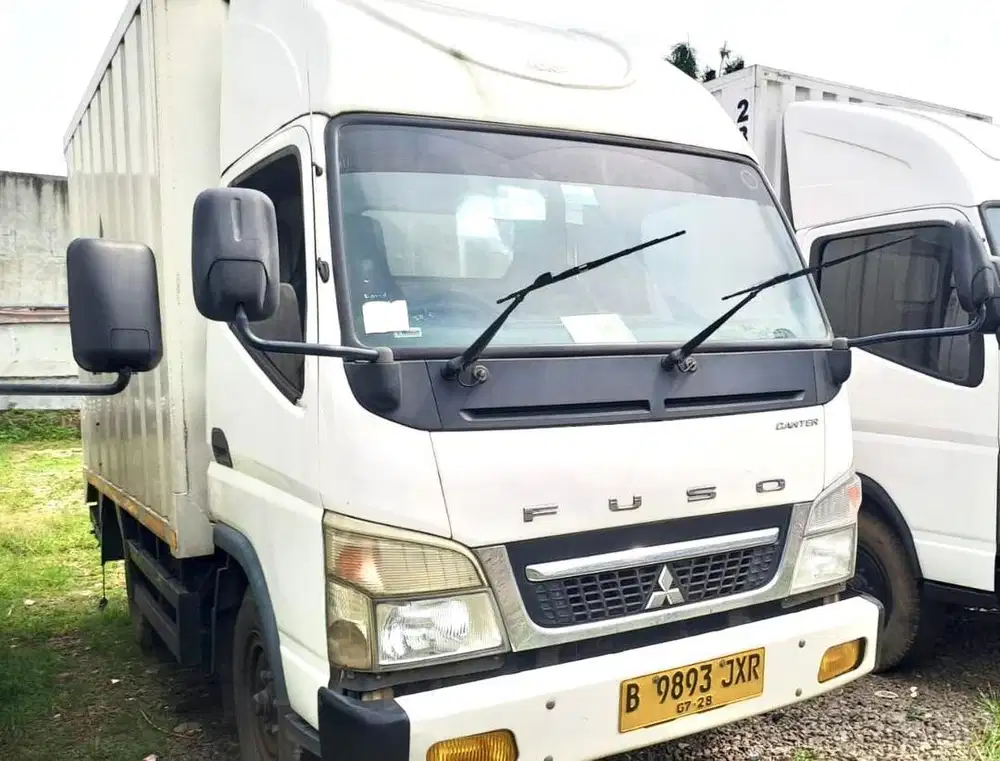 CDE Mitsubishi coltdiesel canter engkel FE 71 box besi 2023 bok fe71