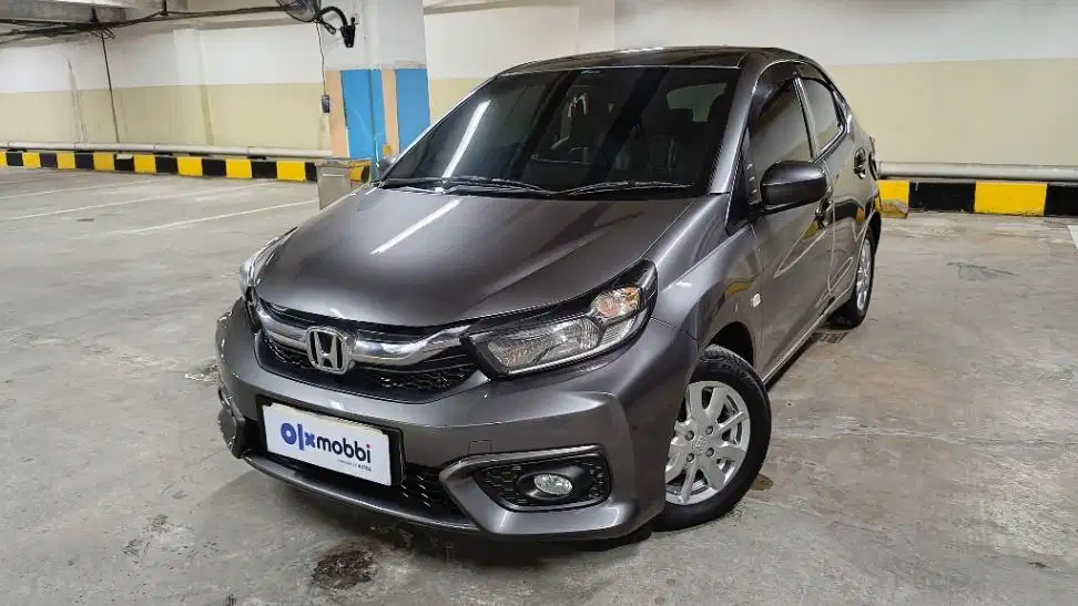 DP MURAH Honda Brio Satya 1.2 E Bensin-AT 2022 Abu CFAQF