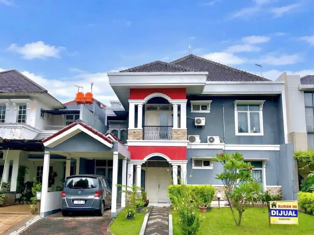 Rumah Secondary View Taman Di Perumahan Elit Kota Wisata Cibubur