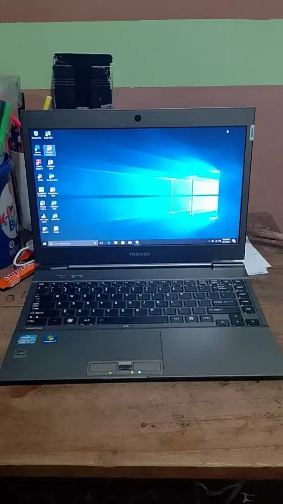 Laptop Spek tinggih Toshiba Portege Z830 Core i7 Gen2 Backlid keiboard