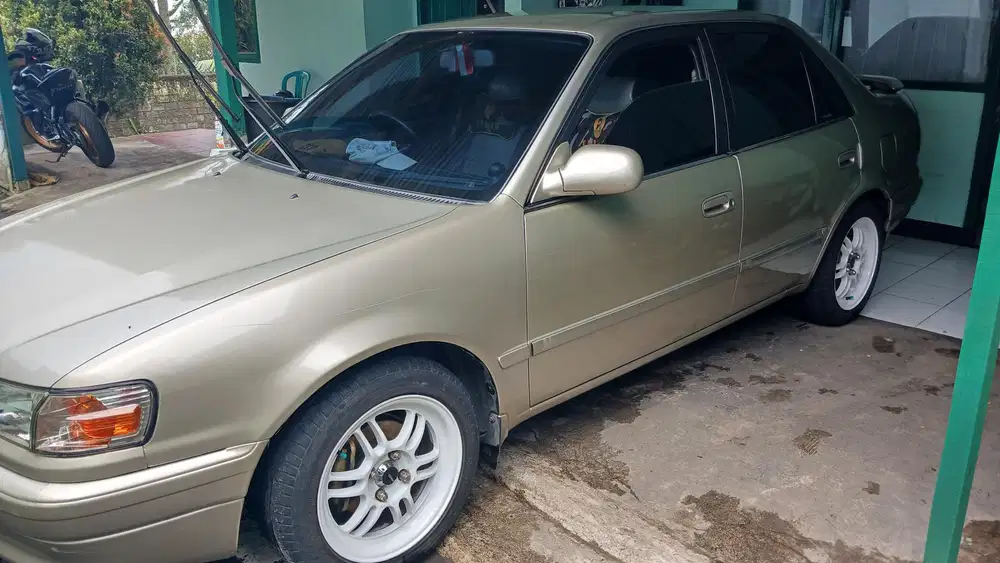 Toyota Corolla 1997 Bensin