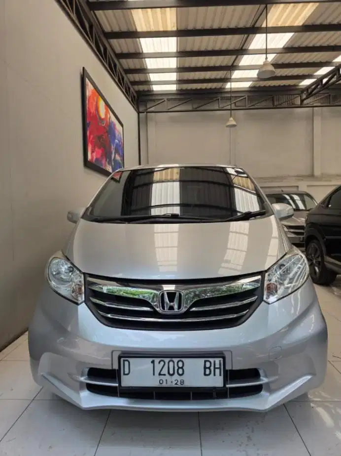 KM 36.000 Honda Freed 1.5 PSD AT Matic 2012 ASTINA Freed E No Sienta Q
