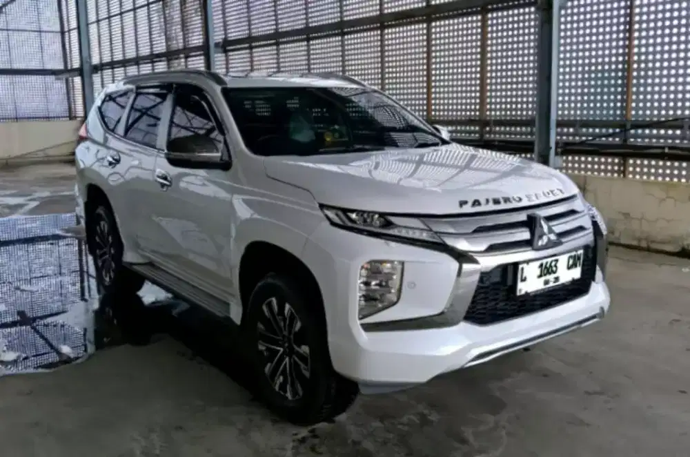 Pajero Sport Dakkar 4X2 AT 2023