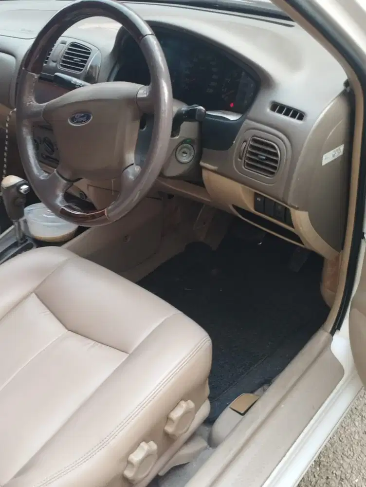 Ford Lynx 2002 Bensin