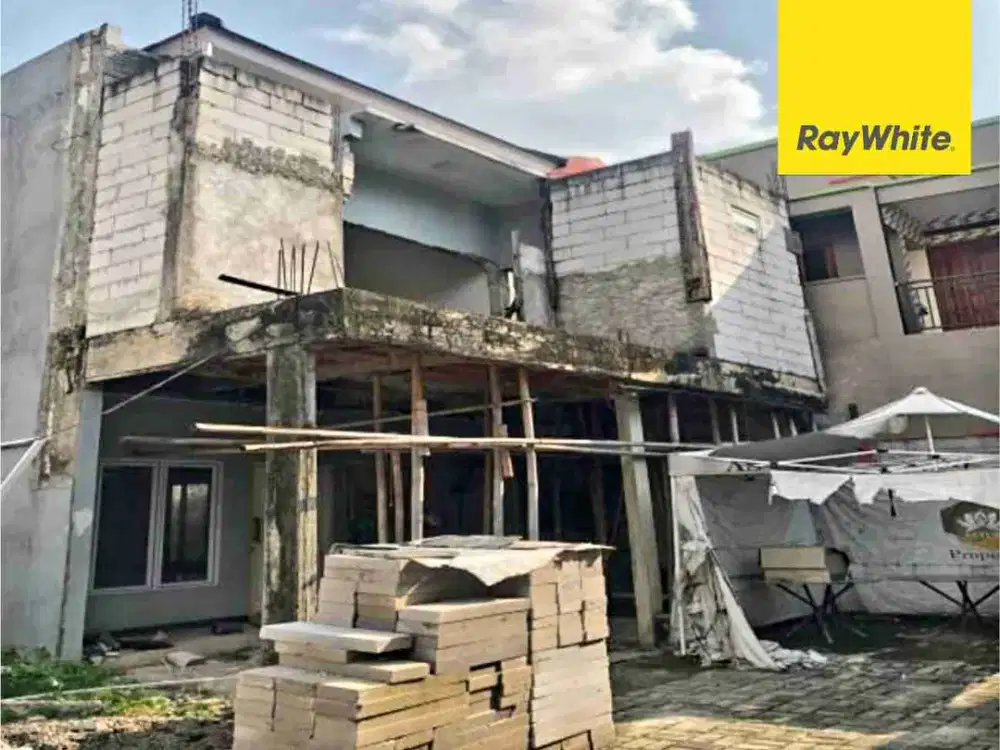 DIJUAL MELALUI LELANG