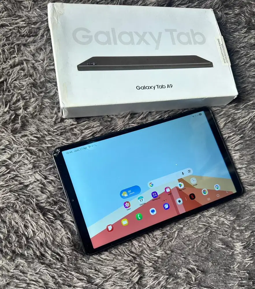 Tablet Samsung Galaxy Tab A9 4/64GB LTE 4G Bisa kartu