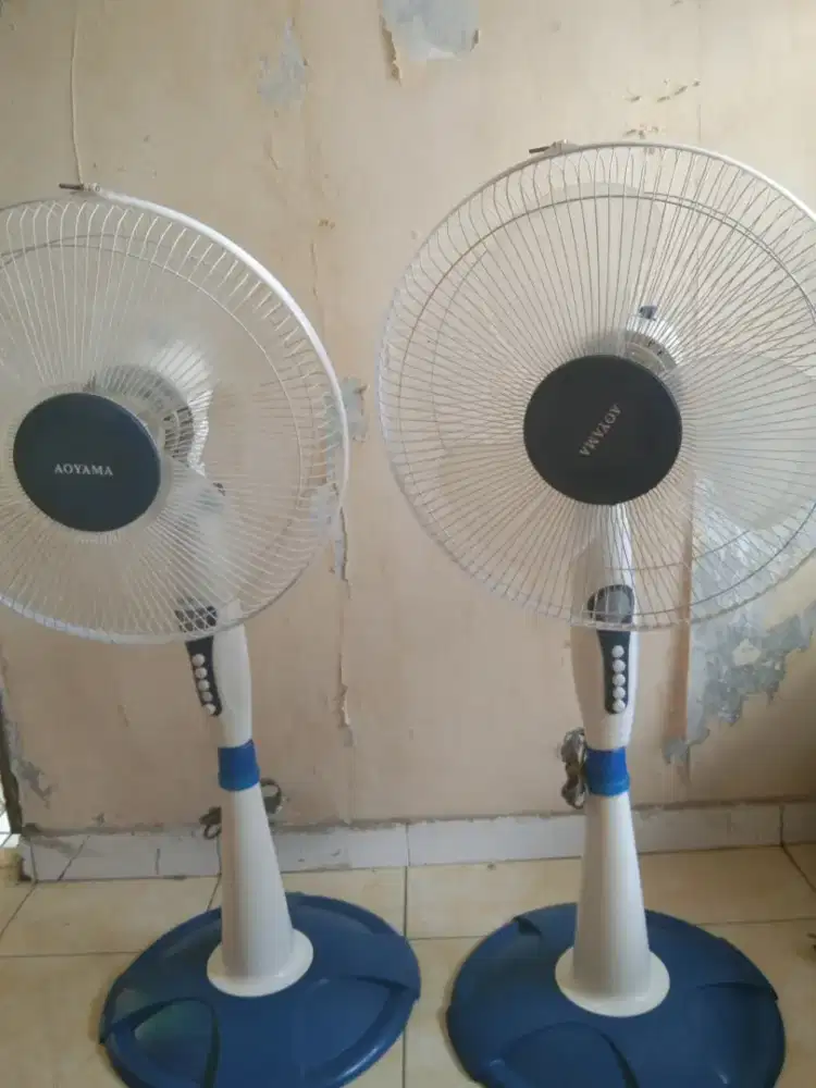 Di jual kipas angin merk Aoyama angin lebih kencang