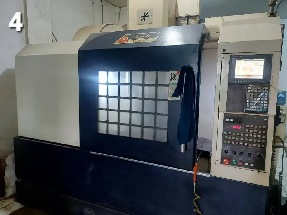 DIJUAL CEPAT ALL IN BORONGAN MESIN CNC MILLING DAN KOMPRESOR