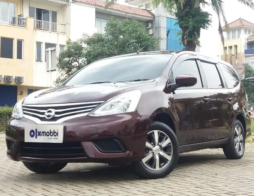 TDP 6,JT, Nissan Grand livina 1.5 SV Bensin-AT Merah 2017