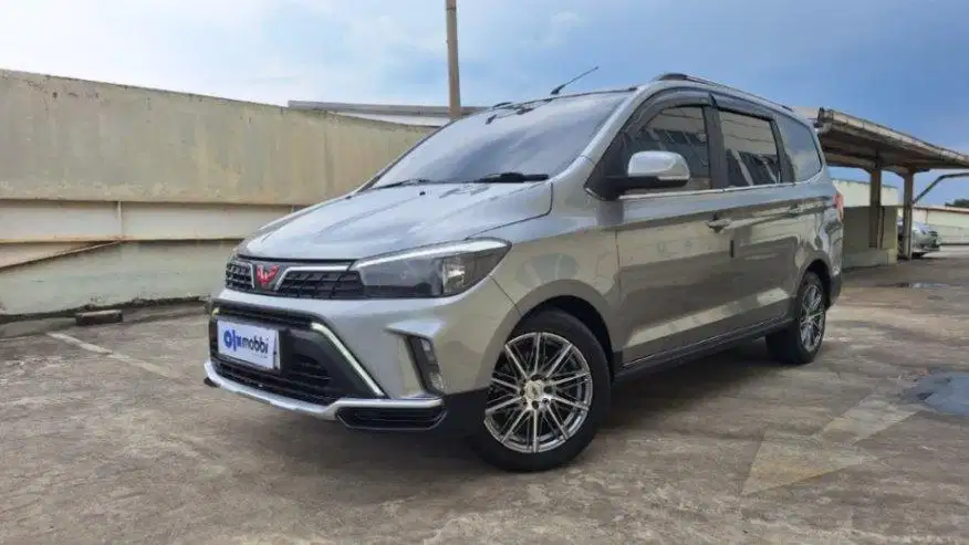 Wuling Confero S 1.5 C Bensin-MT 2021 Abu