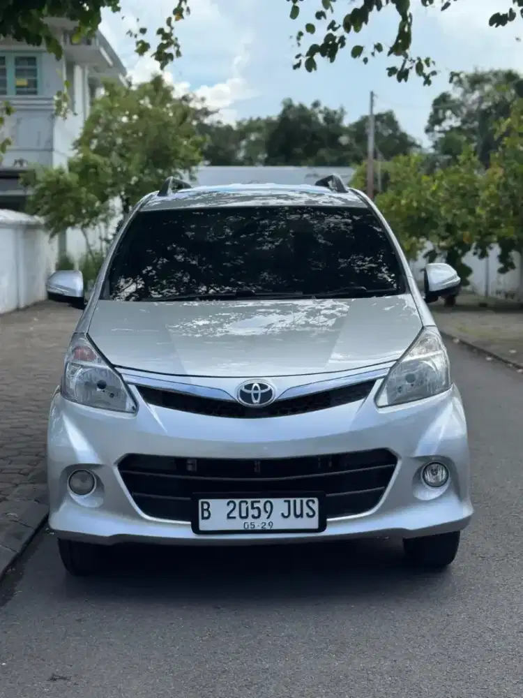 NEW AVANZA 1.5 VELOZ AUTOMATIC 2012