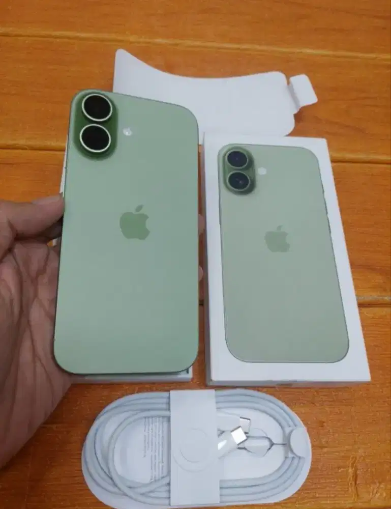 Iphone 17 256gb Sage IBOX GARANSI OKTOBER 2026 Malang Batu