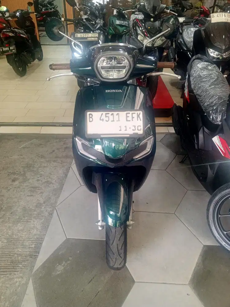 STYLO 160 ABS 2025. MESIN BODY KAKI2 JOSS.. SS LENGKAP. BISA NEGO