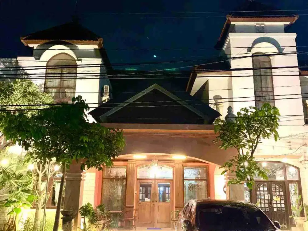 Rumah di Dharmahusada Surabaya