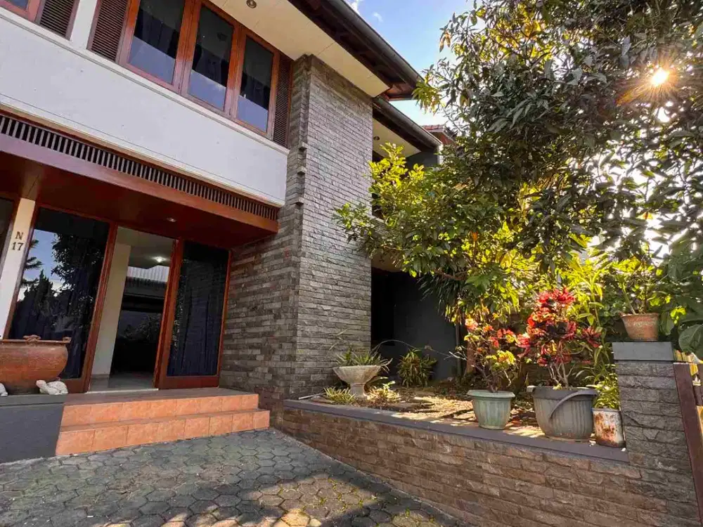 JARANG ADA !! Rumah Murah Setra Duta Bandung Utara, Luas 210, Semi Furnished, Siap Huni!