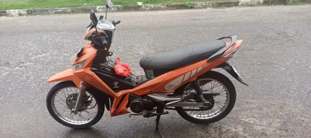Di Jual Motor Supra X 125 tahun 2017