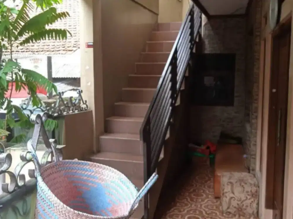 Dijual Rumah isi 9 Kamar Kos di Gandaria Jaksel