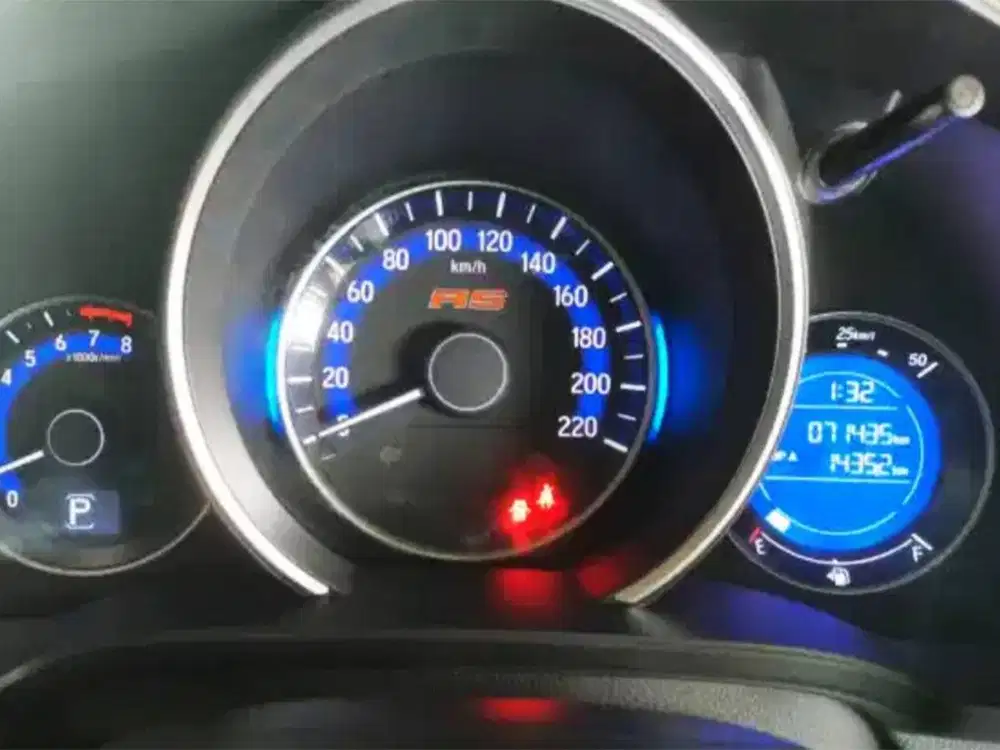 Jazz RS AT Rawatan ATPM Km 71rb Plat Genap Pjk 2/2027 Orsinil * KREDIT