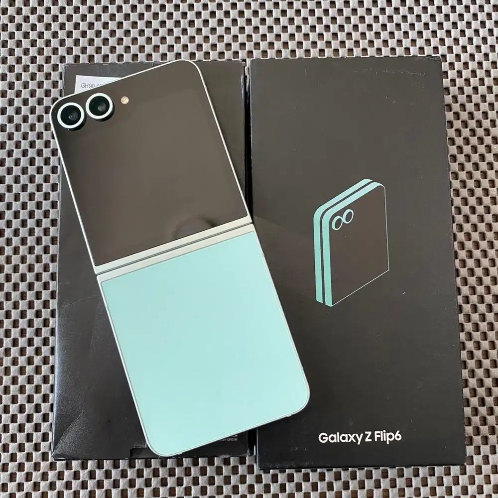 Samsung Z Flip 6 12/256GB