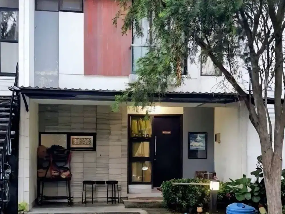 Jual Rumah 2 Lantai Siap Huni Lokasi Strategis Di Delatinos Dekat Akses KRL Rawa Buntu Dan Tol BSD