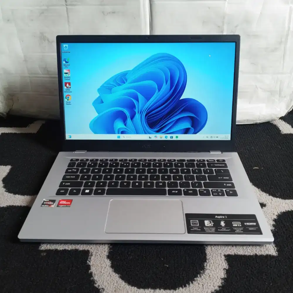 Laptop Acer Aspire 3 AMD Ryzen 3 7320u Series Ram 8GB SSD 512GB